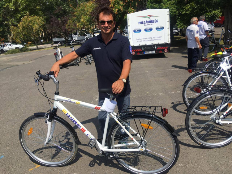 A Rendőrség ajándéka – kerékpárok a polgárőröknek