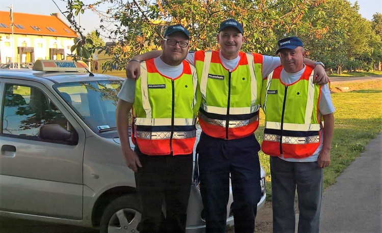 Kötetlen beszélgetés szolgálat után, a szolgálatról