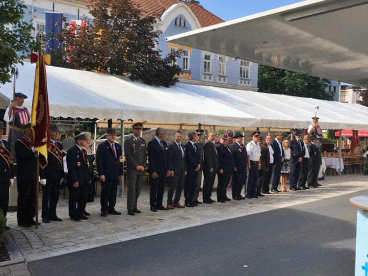 Nemzetközi kapcsolatok ápolása Ausztriában