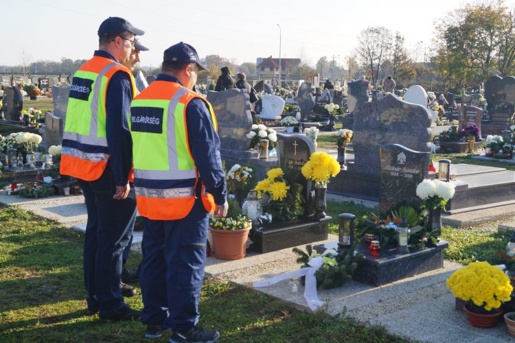 LEZAJLOTT A MINDENSZENTEK