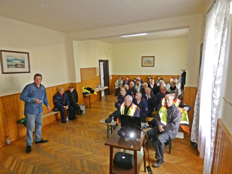 Bűnmegelőzési fórum és elsősegélynyújtó oktatás Rábasömjénben