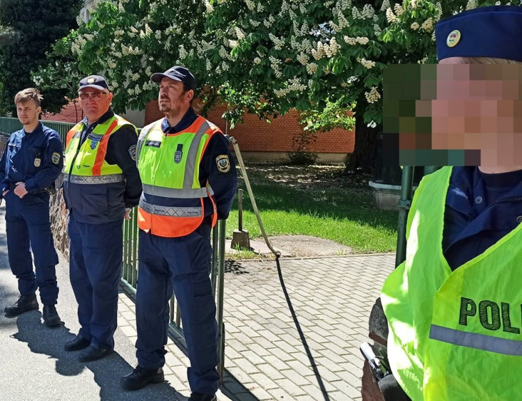 Polgárőrök is segítették az érettségi vizsgák biztonságát Szombathelyen
