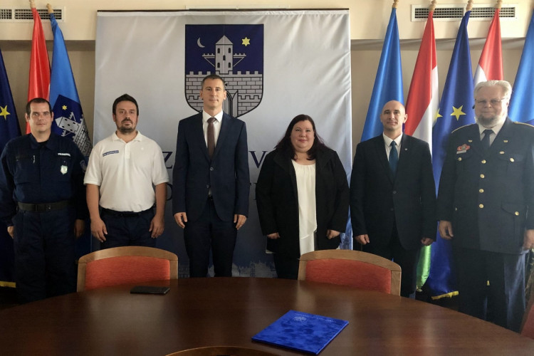 Elismerés és köszönet a várostól