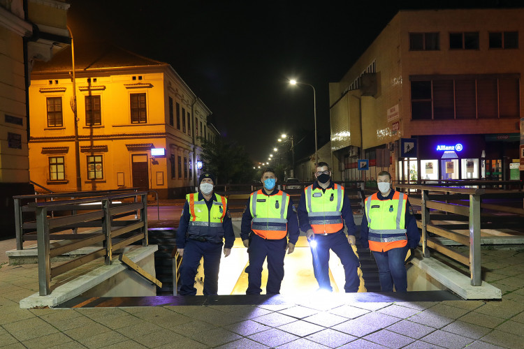 Folyamatosan a közterületeken a Körmendi Polgárőr Egyesület tagjai