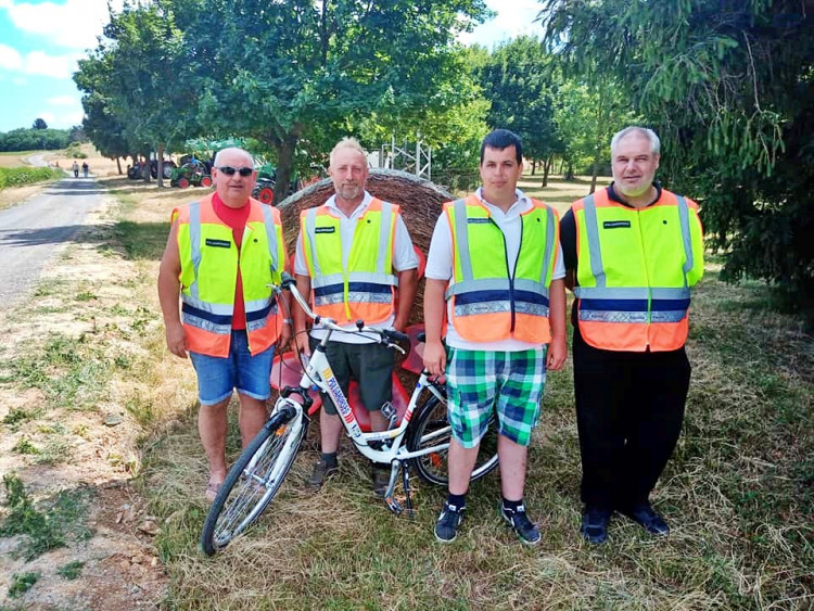 Olaszfai aratónap polgárőrökkel 