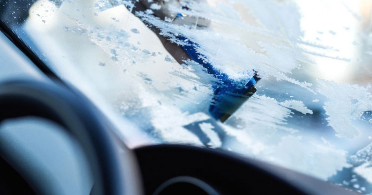 Elő a jégkaparókkal!