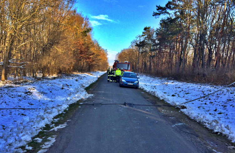 Elektromoskábel-szakadásnál segítettek a csényei polgárőrök