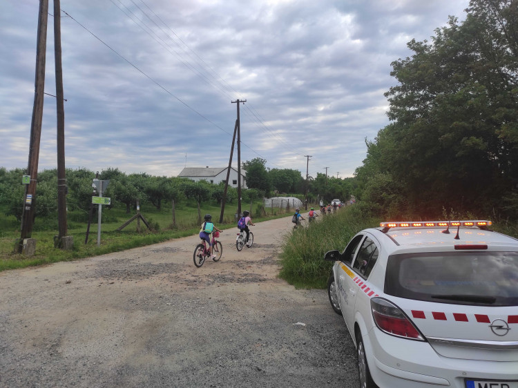 Kerékpároztak a harmadik osztályosok Kőszegen