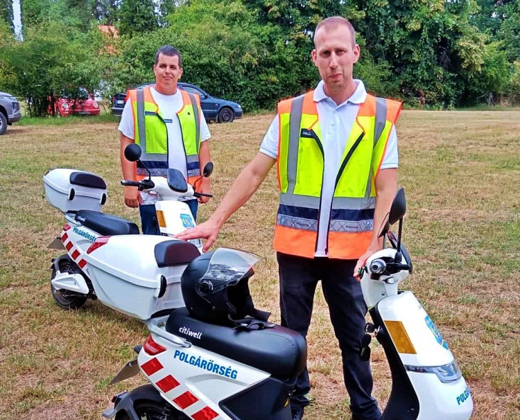 Nóniusz szemle Olaszfán - Szolgálatban a Citiwell e-robogók