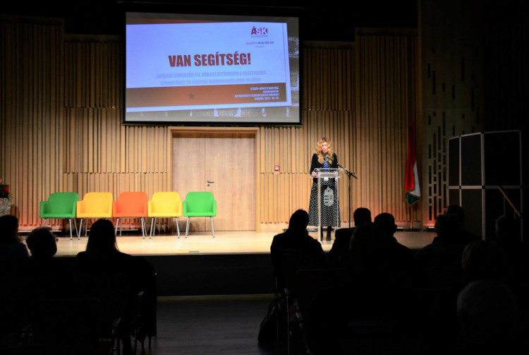 Kommunikációs fórum Sárváron kilenc megye képviselőivel