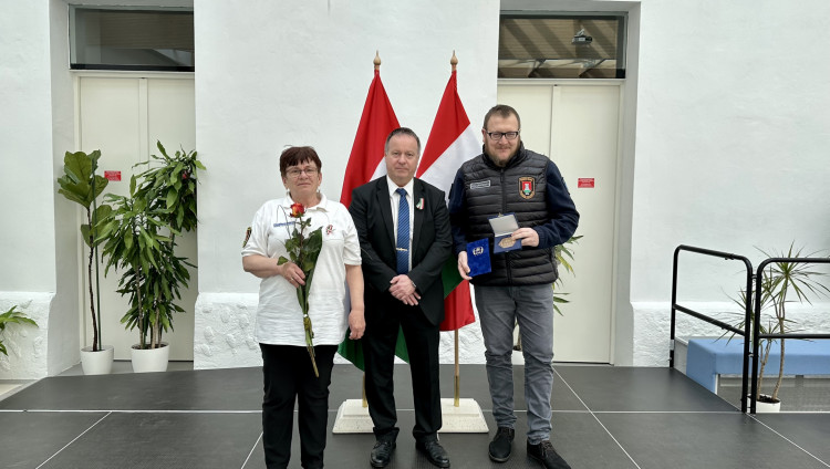 Vácon ünnepelték Március 15-ét a polgárőrök