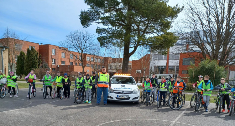 Teljesítmény túra Körmenden polgárőr segítséggel