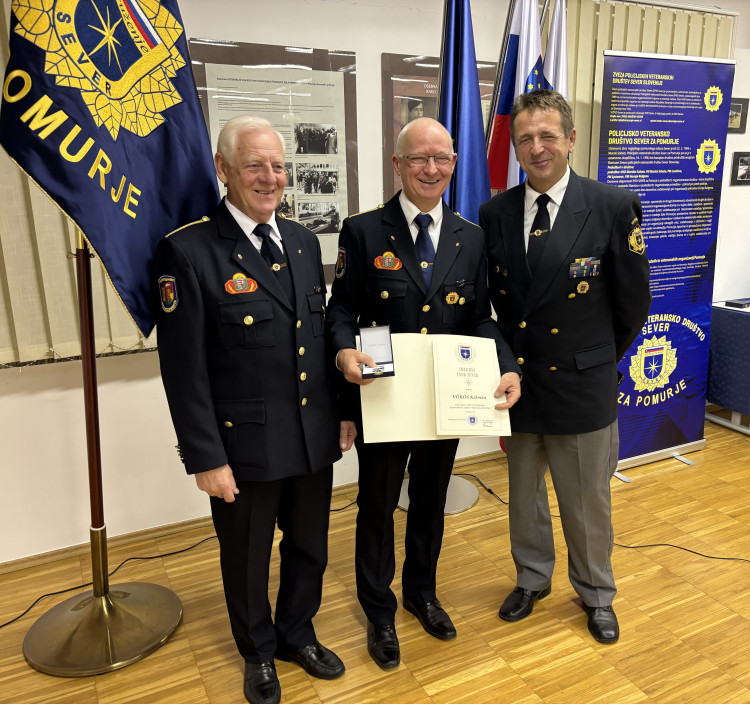 Szlovén elismerés a polgárőr elnöknek